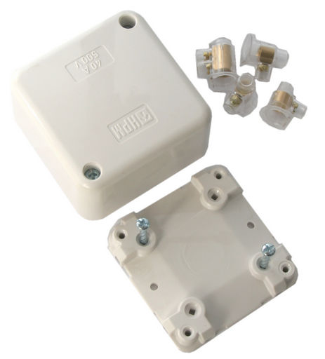 JUNCTION BOX WITH CONNECTORS