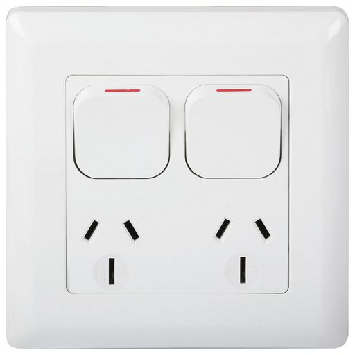 LARGE DOLLY WALL POWER OUTLET 15A