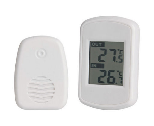 THERMOMETER WITH WIRELESS REMOTE SENSOR